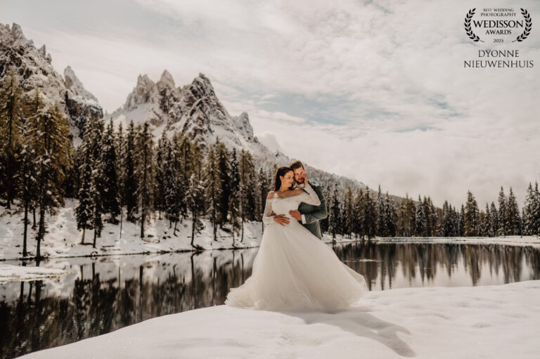 custom_logo_DYONNE_NIEUWENHUIS-netherlands-LqTYue-117collection-wedisson